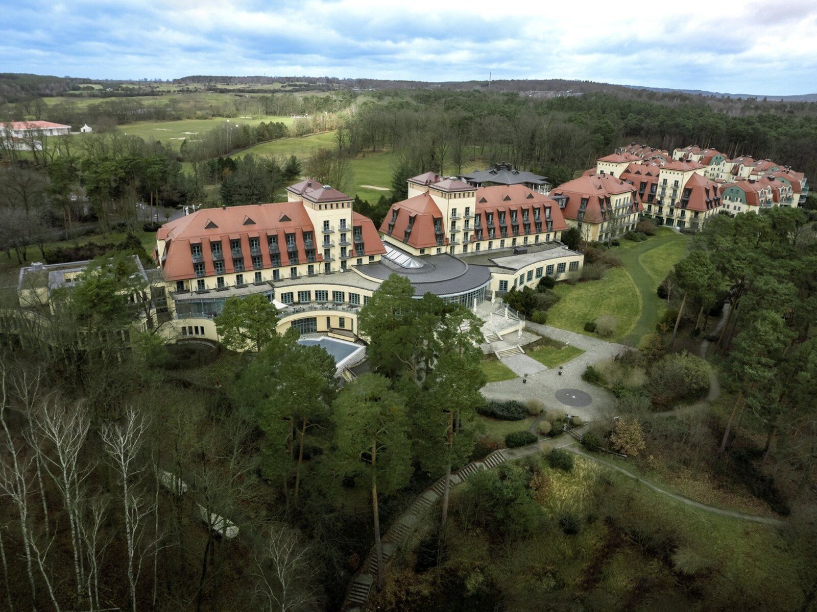 GolfDeutschland1 Willkommen zu Ihrem Traum-Golfurlaub in Deutschland! Entdecken Sie unsere besten Golfplätze und Golfhotels.